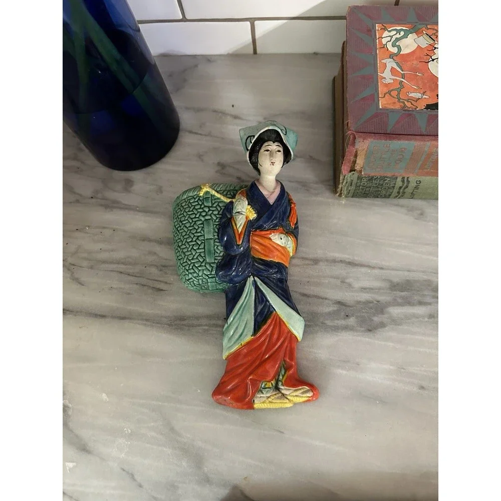 Antique 1922 HandPainted Porcelain Japanese Geisha Wall Pocket Planter Inscribed